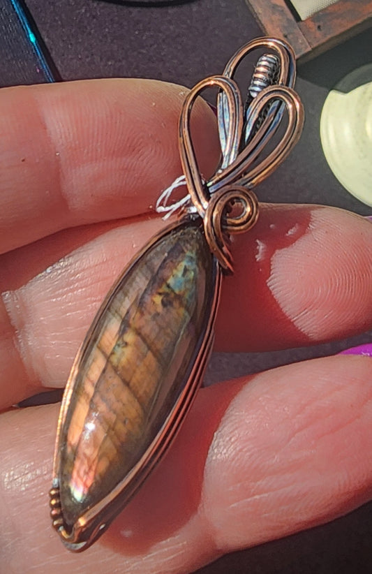 Spectrolite Pendant